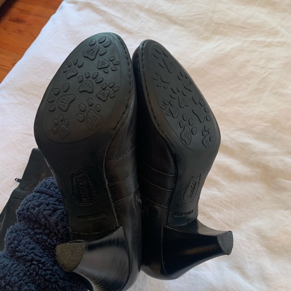 Born knee high black leather boots - Picture 2 of 3